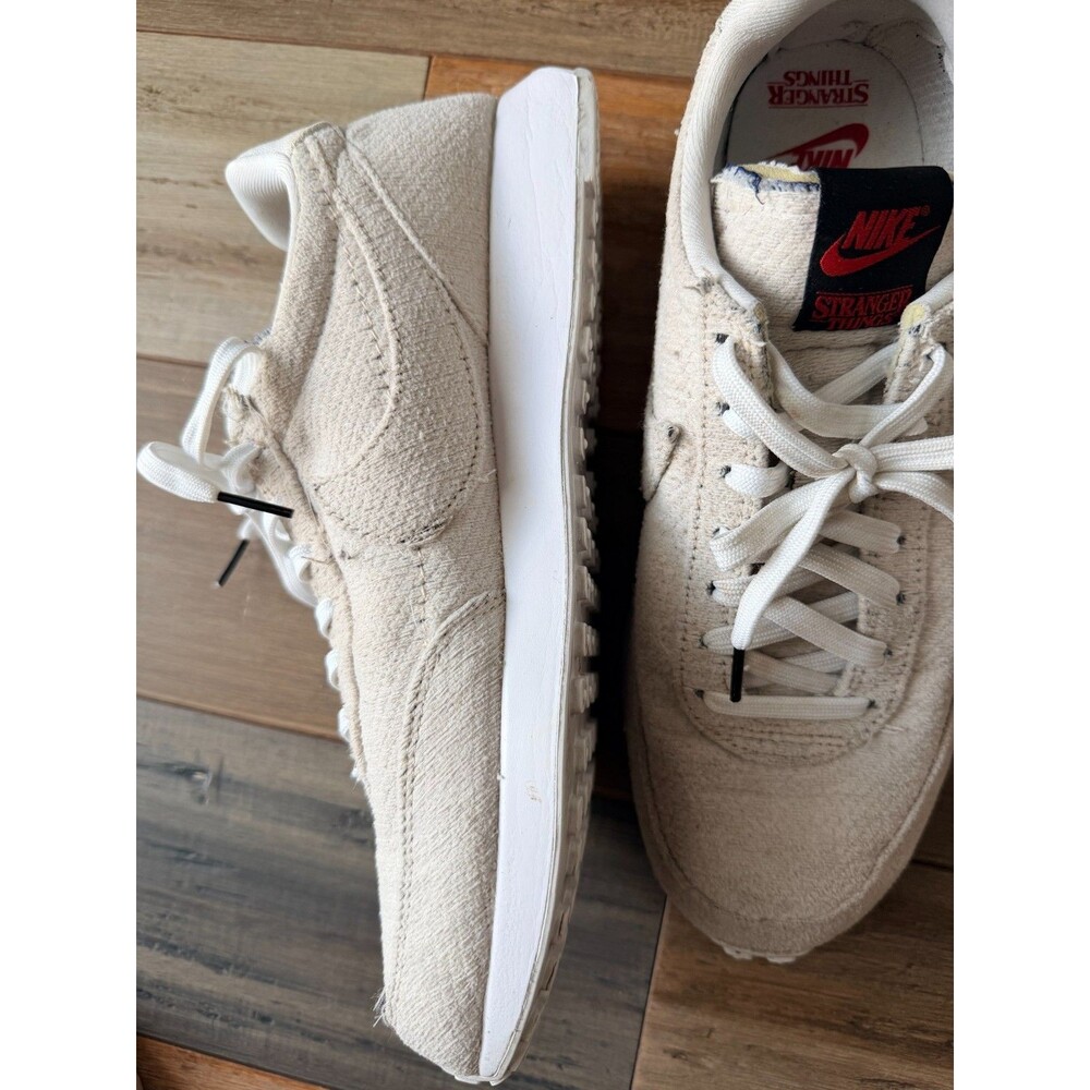Nike Stranger Things Hawkins High Daybreak CJ6110-100 Cream Mens 9 - Picture 3 of 11